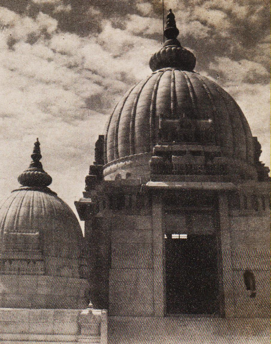 The Central Shikharam with one of the four minor Shikarams over the Pratima Mandapam (statue section)