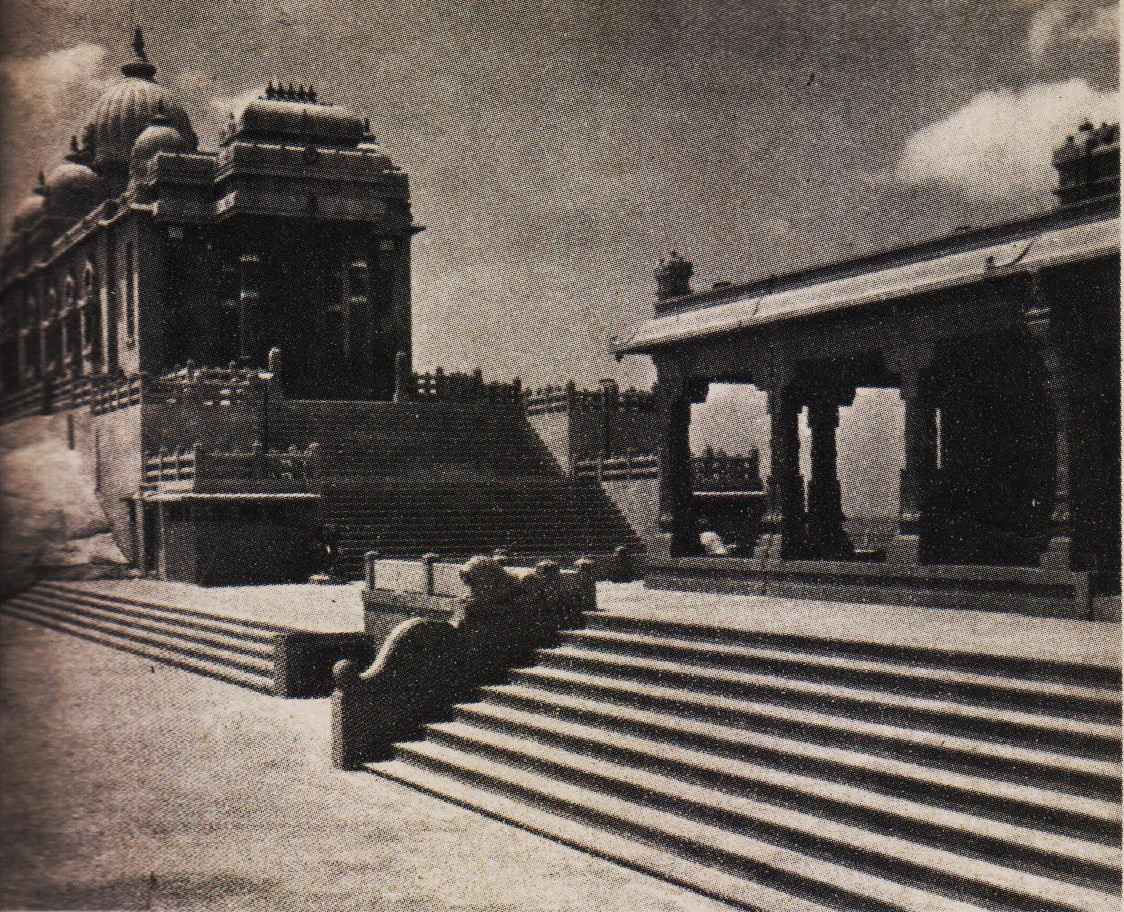 Shripada Mandapam and V. Mandapam as viewed together from the northen corner.